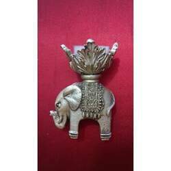 Elefante com Vela em resina
