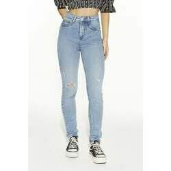 Calça Jeans Feminina Skinny Hot Pants com Rasgo - DZ20479