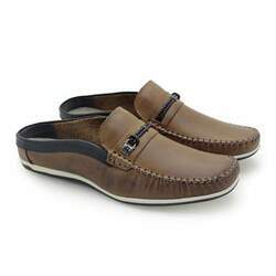 Mule Masculino Dumont em Couro - Whisky - 03717-3072
