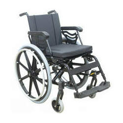 Cadeira de Rodas Manual Freedom Plus PM 41cm