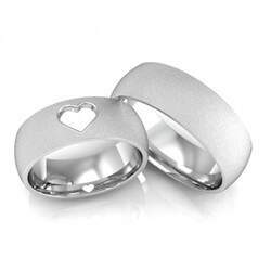 Alianças Namoro Prata Diamantadas Coração Vazado 7,5mm 12g