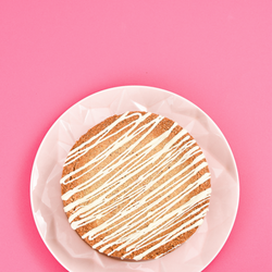 Torta de Cookies Recheada com Doce de Leite - 700g Sem Açúcar Sem Lactose Sem Glúten Low Carb