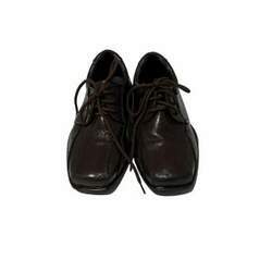 Sapato social verniz marrom bico quadrado n 28