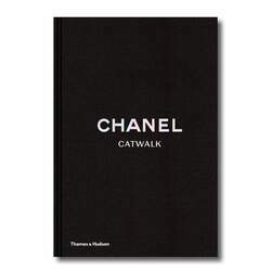 Livro Chanel Catwalk - The Complete Collections Revised Edition
